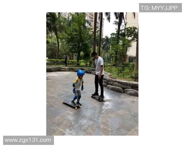 聚焦滑板文化：武汉滑板队的默契与协作探讨