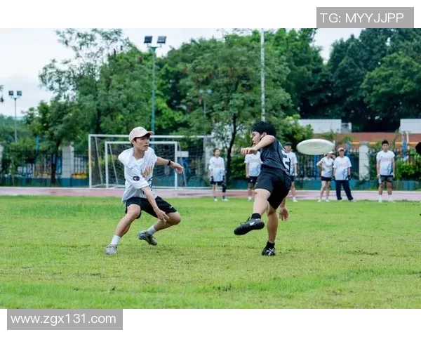 飞盘盛宴：深入了解上海飞盘队的默契配合与战术策略